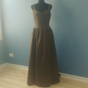 VTG Oleg Cassini Olive Beaded Green 8 Evening Gown